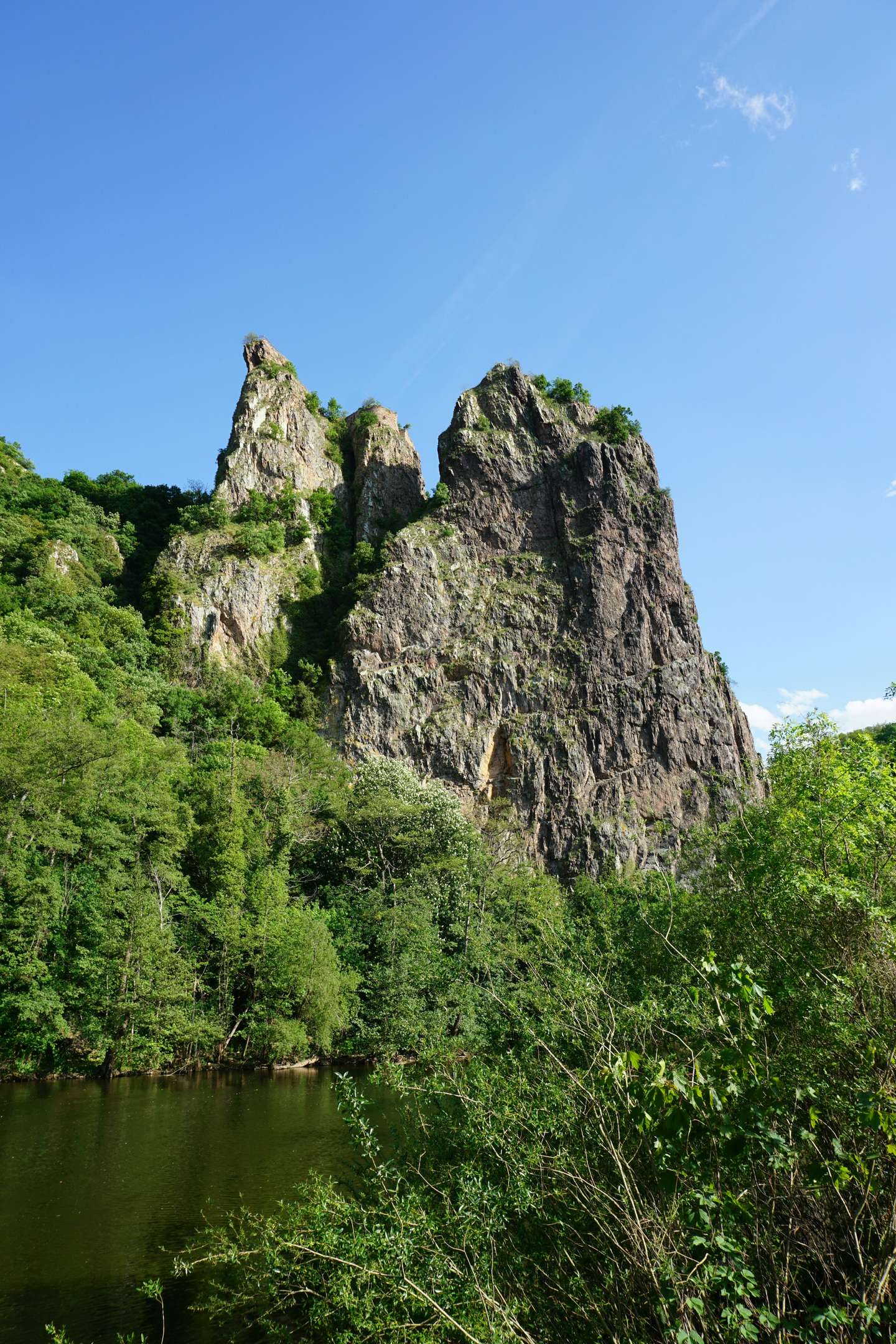 Felsen des Rheingrafensteins über der Nahe bei Bad Münster am Stein
